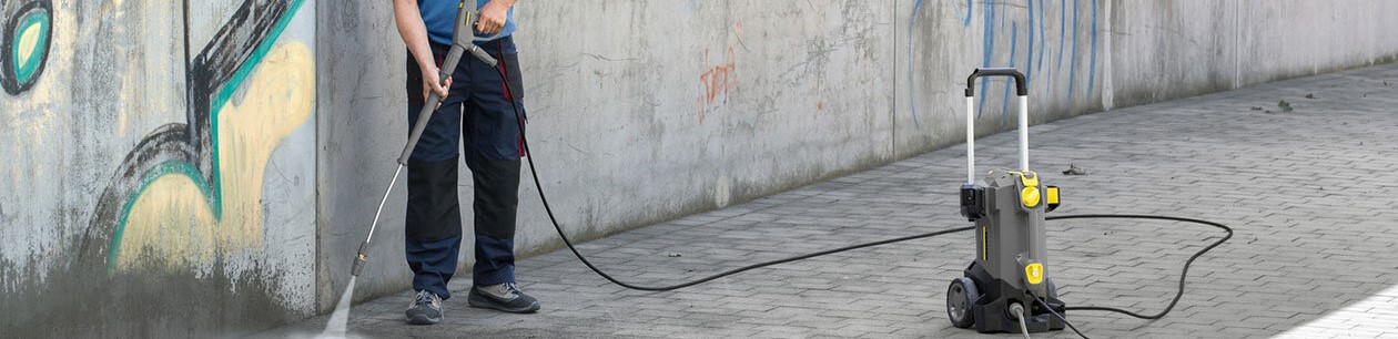 Cold water hight pressure cleaners